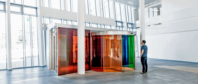 Können Karusselltüren an spezifische architektonische Anforderungen angepasst werden? | Boon Edam